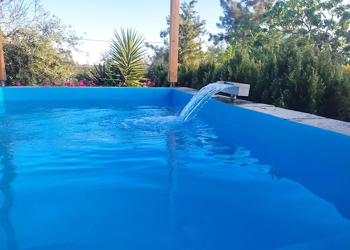Pefkari Bay Villas