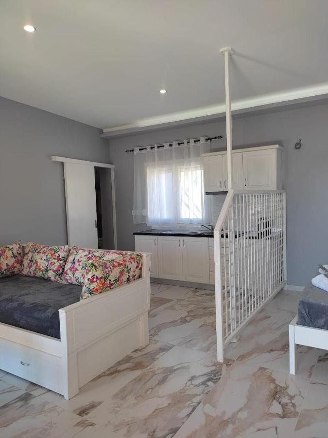 Bay Apartment